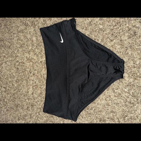 Nike Women's Essential High Waisted Black Swimsuit With Zipper Pocket - Picture 1 of 12